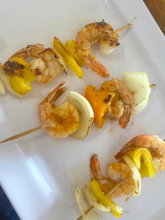 Una foto de Brocheta de camarón en sartén 🍤