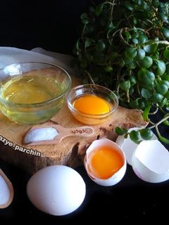عکسی از دستور نگهداری زرده و سفیده در فریزر 🌸