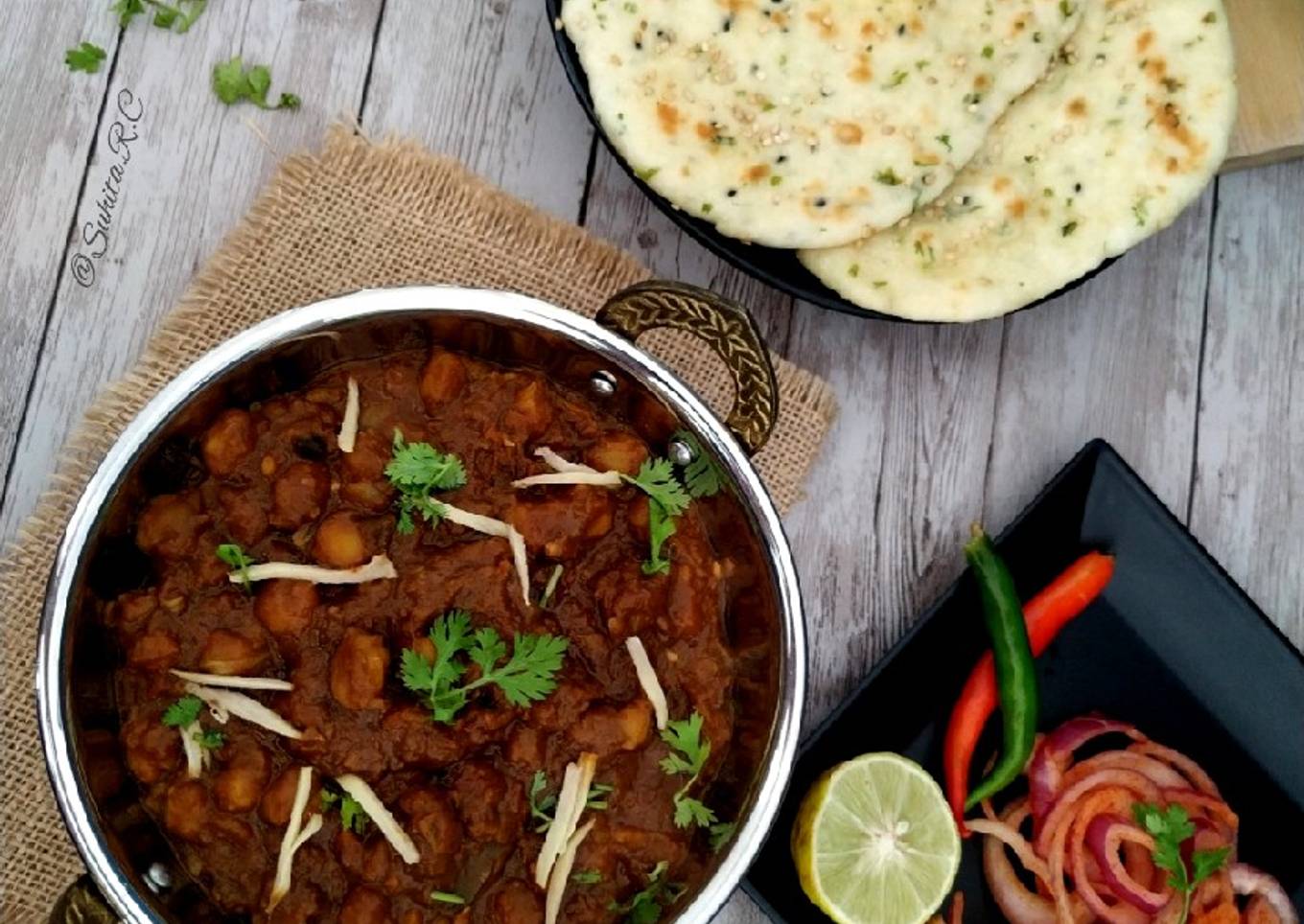 Amritsari Chole Butter Kulcha