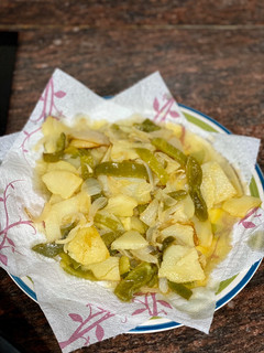 Una foto de Patatas a lo pobre