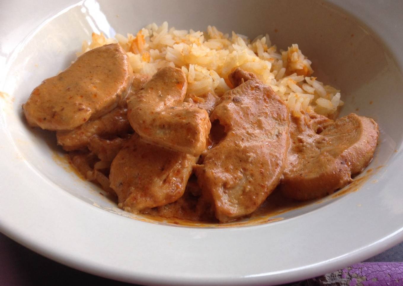 Pollo en salsa de chile chipotle