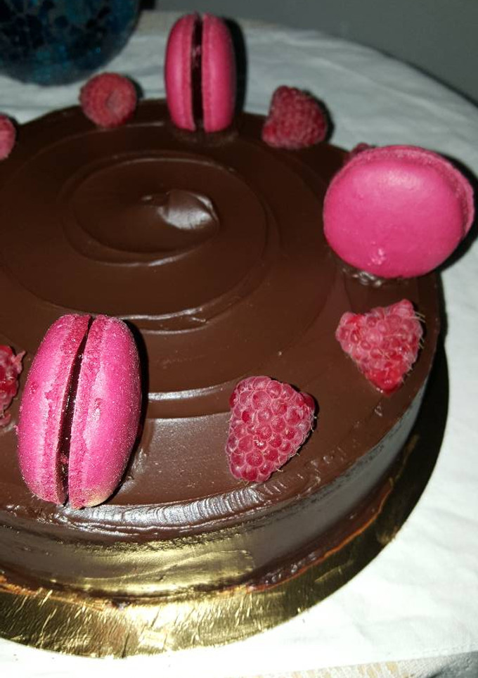Una foto de 🍫Tarta chocolate negro y naranja🍊