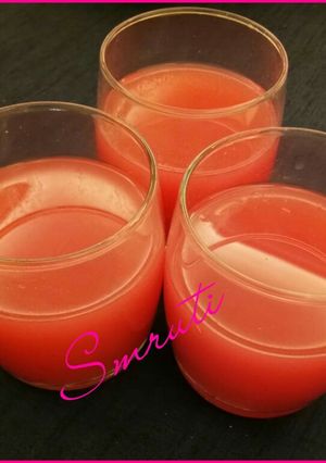 A picture of Watermelon & Strawberry Lemonade.