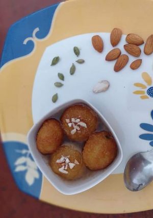 गुलाब जामुन(julab jamun recipe in hindi) रेसिपी मुख्य फोटो