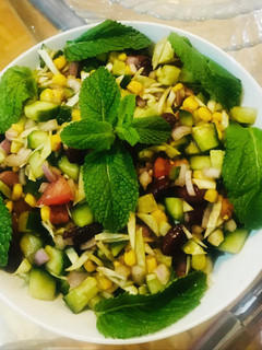 A picture of Red kidney beans salad.