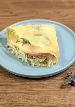 A picture of ★ Egg and Rice paper sandwich ★.
