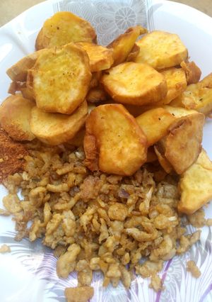 A picture of Fried sweet potato $ scramble egg.
