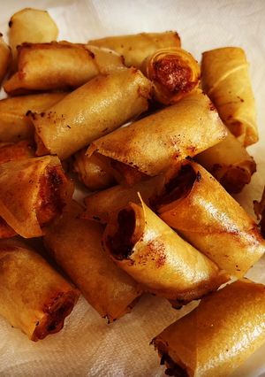 A picture of Chicken Lumpia.