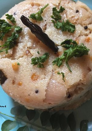 A picture of Upma a healthy South Indian breakfast recipe.