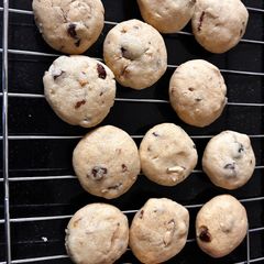 A picture of Buttery Cranberry Cookies.