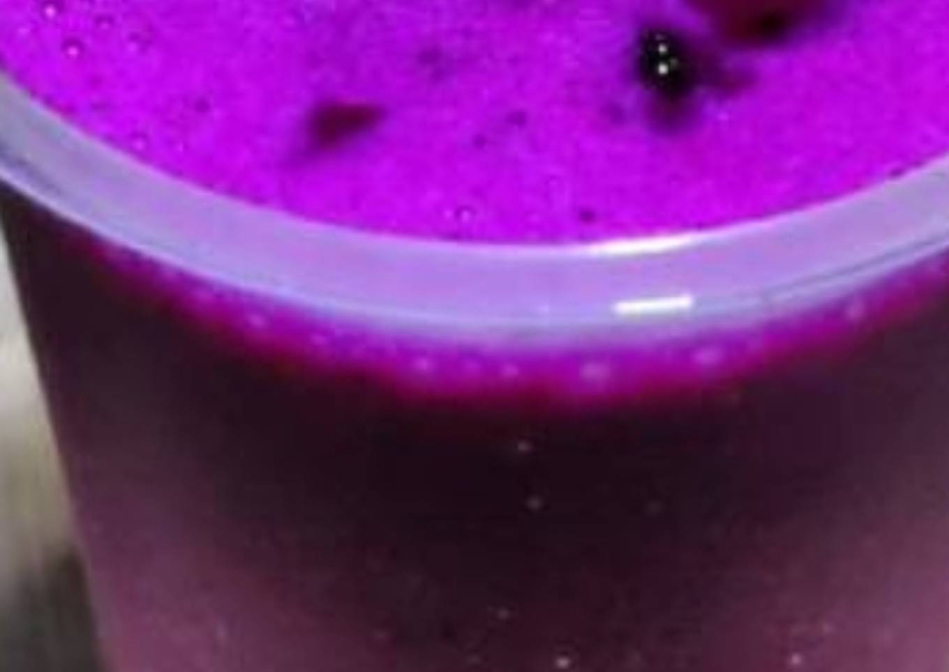 Dragon fruit milkshake