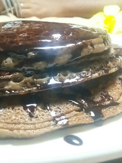 சாக்லேட் பேன் கேக் (Chocolate pancake recipe in tamil) செய்முறை முக்கிய புகைப்படம்