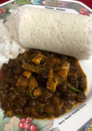 A picture of Spicy Nadan Kadala Curry.