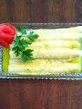 Espárragos con vinagreta de mostaza