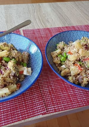 Una foto de Ensalada de quinoa "Mikari"