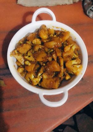 A picture of Aloo Gobhi.