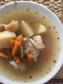 Una foto de Caldo blanco de pescado