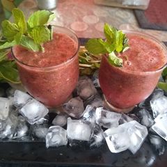 Watermelon mint cooler A picture of Watermelon mint cooler.