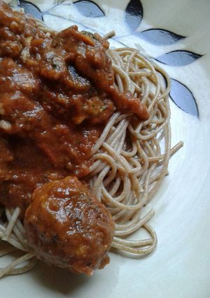 Una foto de Albóndigas de Carne de Soya en Salsa de Tomates Casera