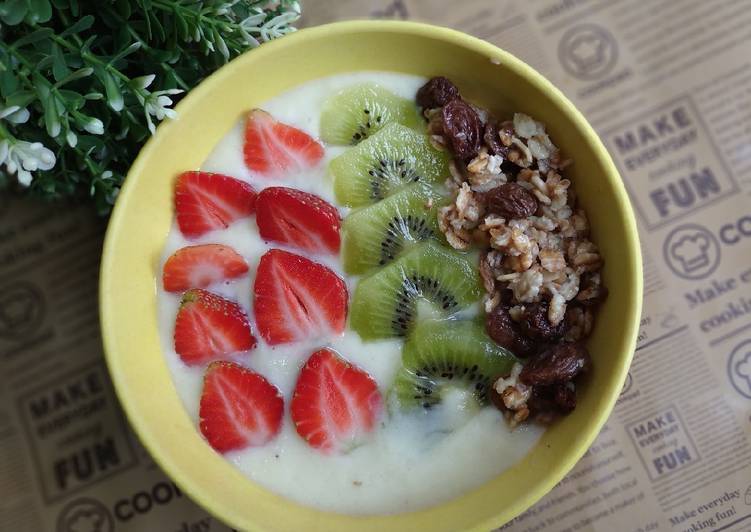 Bagaimana Menyiapkan Sarapan sehat 5 (Pineapple smoothies bowl) yang Lezat Sekali