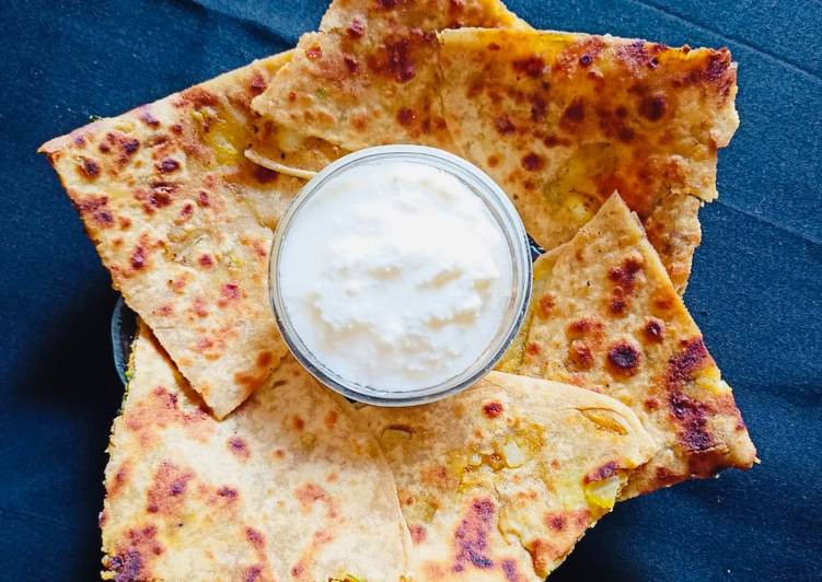 Recipe of Favorite Stuffed Aloo Paratha