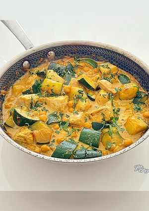 Une photo de Poulet au curry
