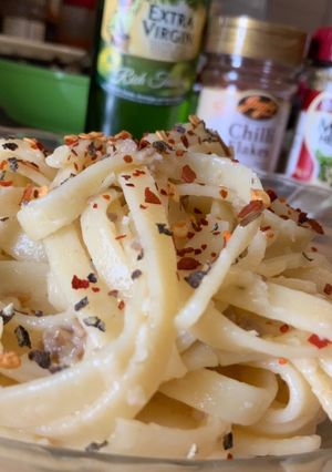 Foto resep Spaghetti Aglio Olio with minced beef and cheese