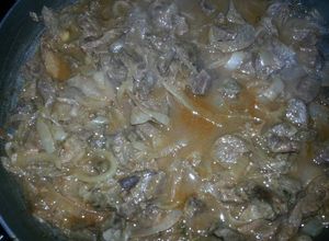 Una foto de Hígado de res encebollado