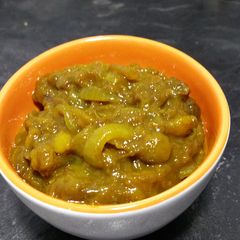 A picture of Mango and onion chutney.