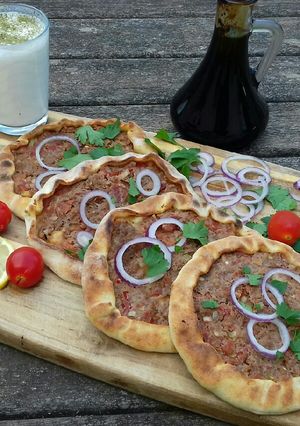 A picture of Lebanese Lahm Bi Ajeen 😋.