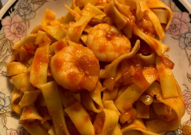 Recipe of Perfect Garlicky Shrimp Pasta 🍤