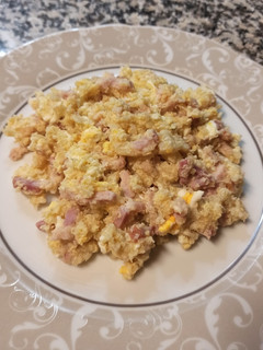 Una foto de Quinoa con bacon y huevo cuajado