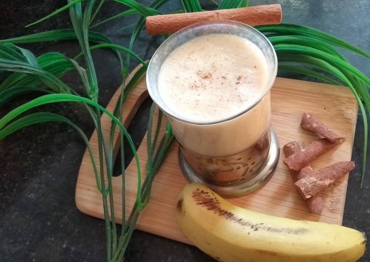 How to Prepare Speedy Banana-Cinnamon Smoothie