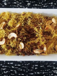 દાળમૂઠ(DalMuth Recipe in Gujarati) રેસીપી મુખ્ય ફોટો