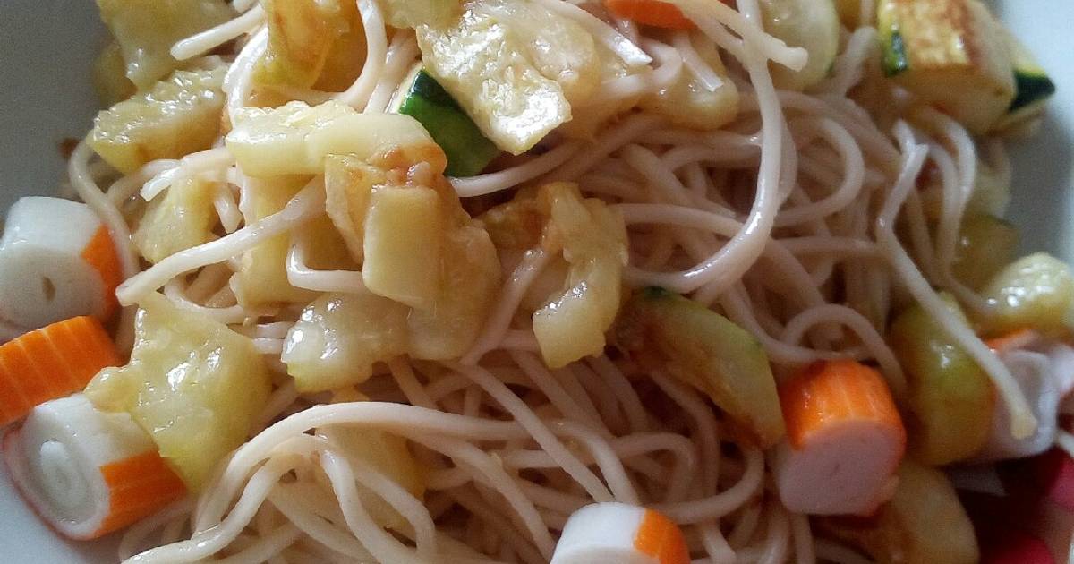 Ricetta Noodles con zucchine e surimi di Bigmama's kitchen Cookpad