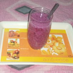 A picture of Jamun shots or mojito.