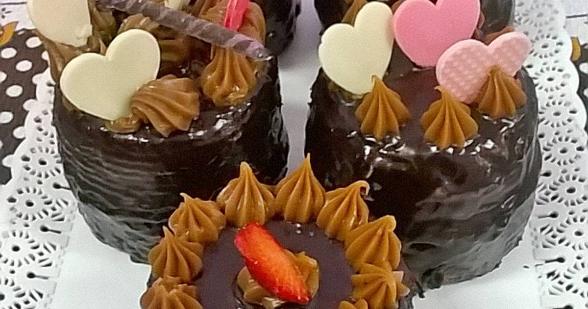Mini tortas trufa de chocolate hechas por mis alumnas!! ???? Receta de  Debbie Oriette (Tu profe Virtual, Sweet & Salty) - Cookpad