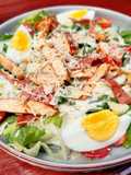 Caesar Salad dengan Smoke Beef