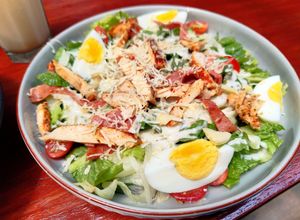 Foto resep Caesar Salad dengan Smoke Beef