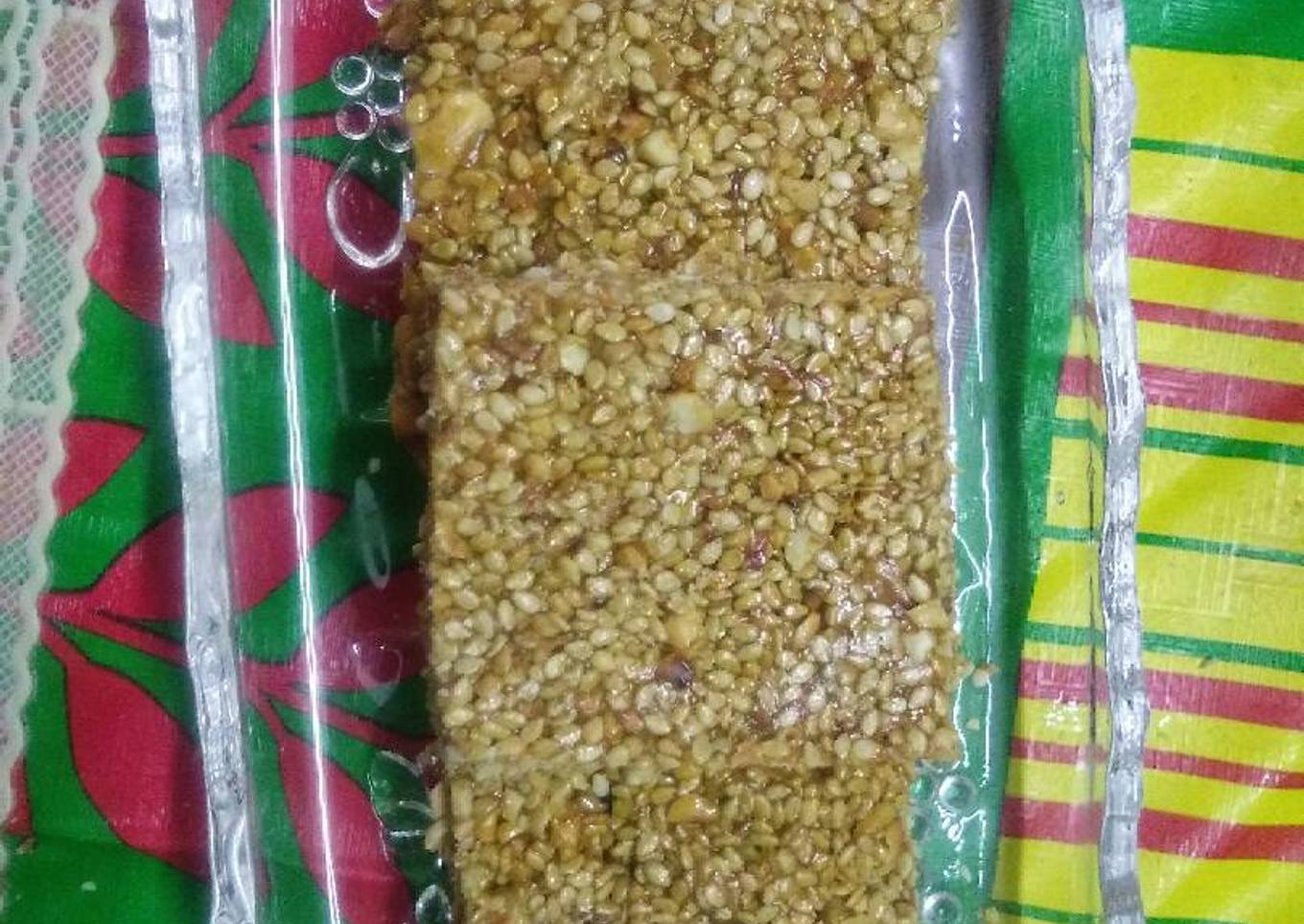 Til peanut chikki