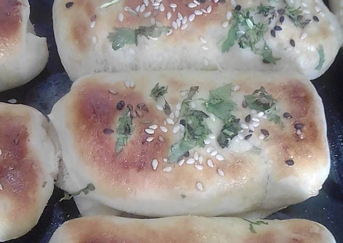 Cheesy Dinner Roll Recipe