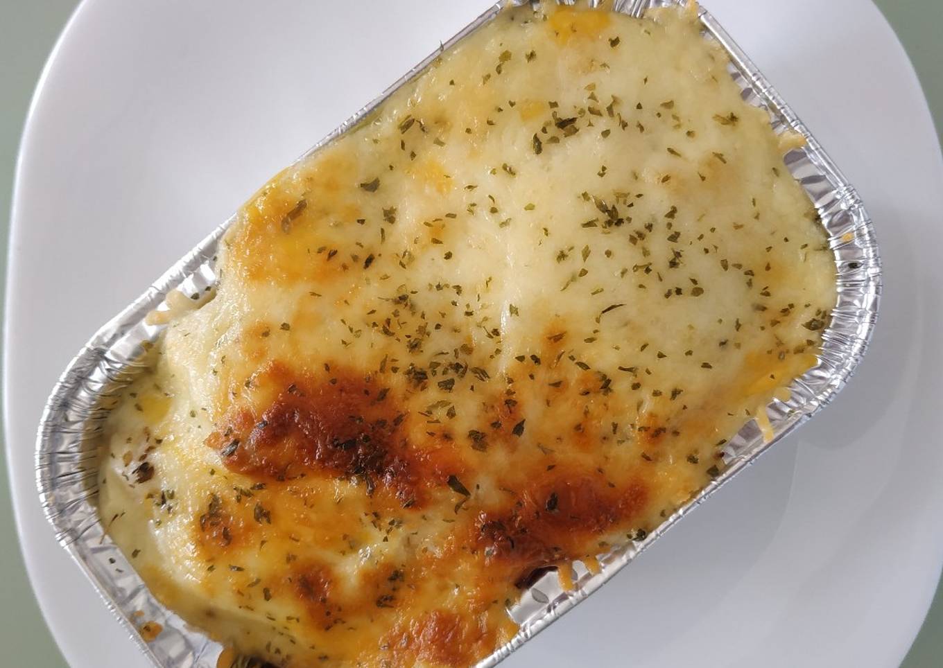 Kentang saus keju panggang