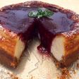 Tarta de queso con frutos rojos