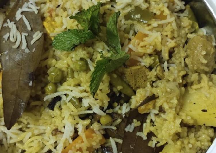 Recipe of Any-night-of-the-week Hyderabadi Veg Biryani