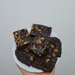 Una foto de Brownie de palta sin tacc 🥑🍫