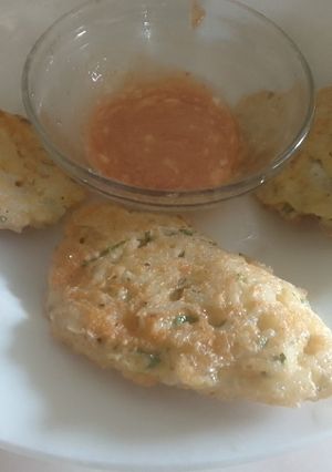 A picture of Egg and Rice Patties.