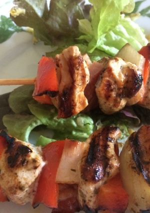 Una foto de Brochettes de pollo y panceta
