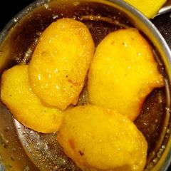 A picture of Moong dal gulabjamun.