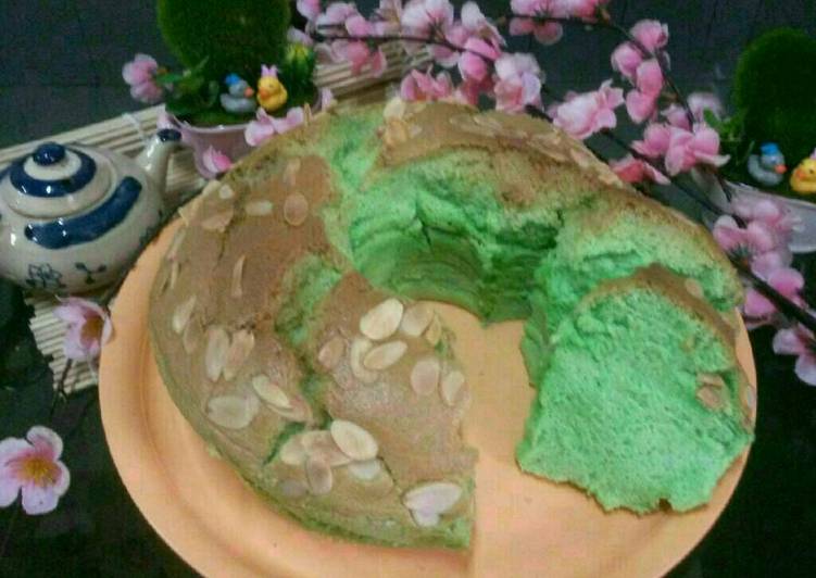 Chiffon pandan almond