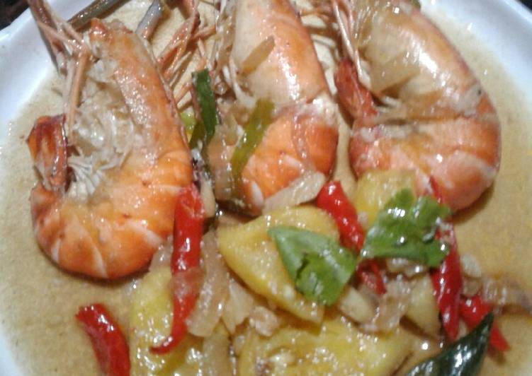 Resep Anakan udang galah masak nanas Anti Gagal